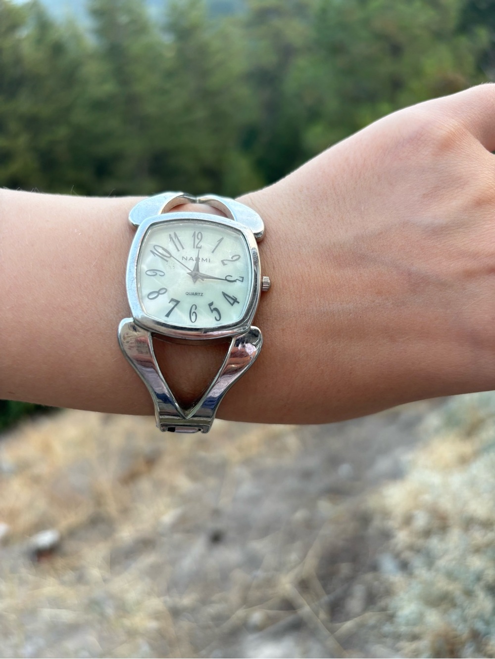 Mother Of Pearl Bracelet Watch Stainless Steel Back